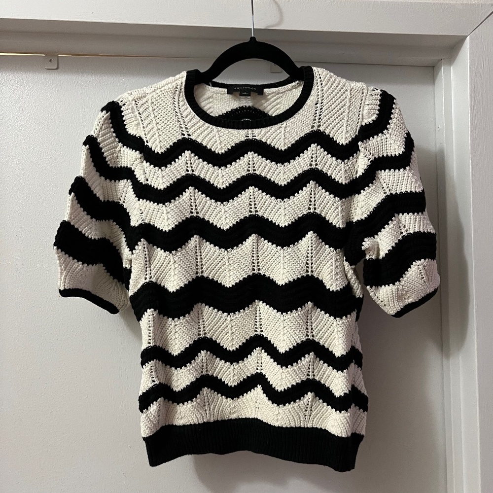 Ann Taylor Short Sleeve Sweater